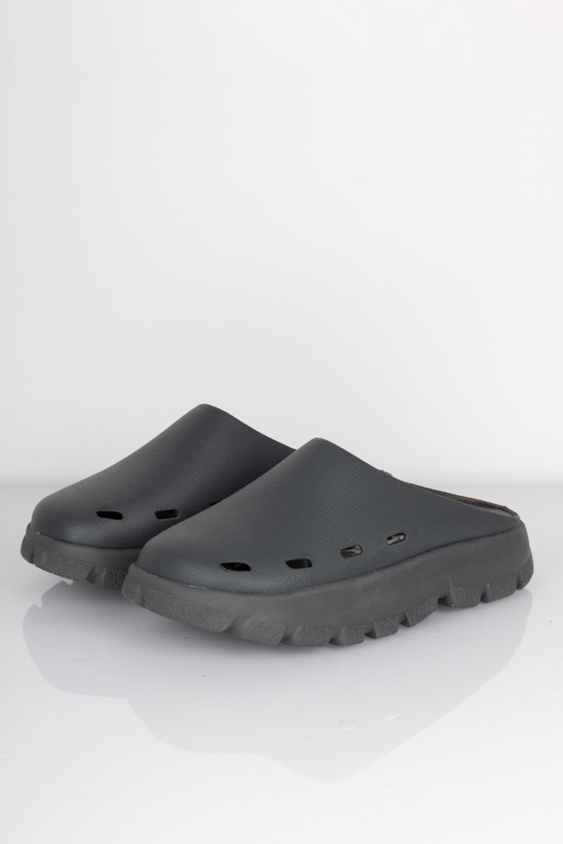 â¤ï¸     Sko   Trek Closed   Gunmetal fra H2o